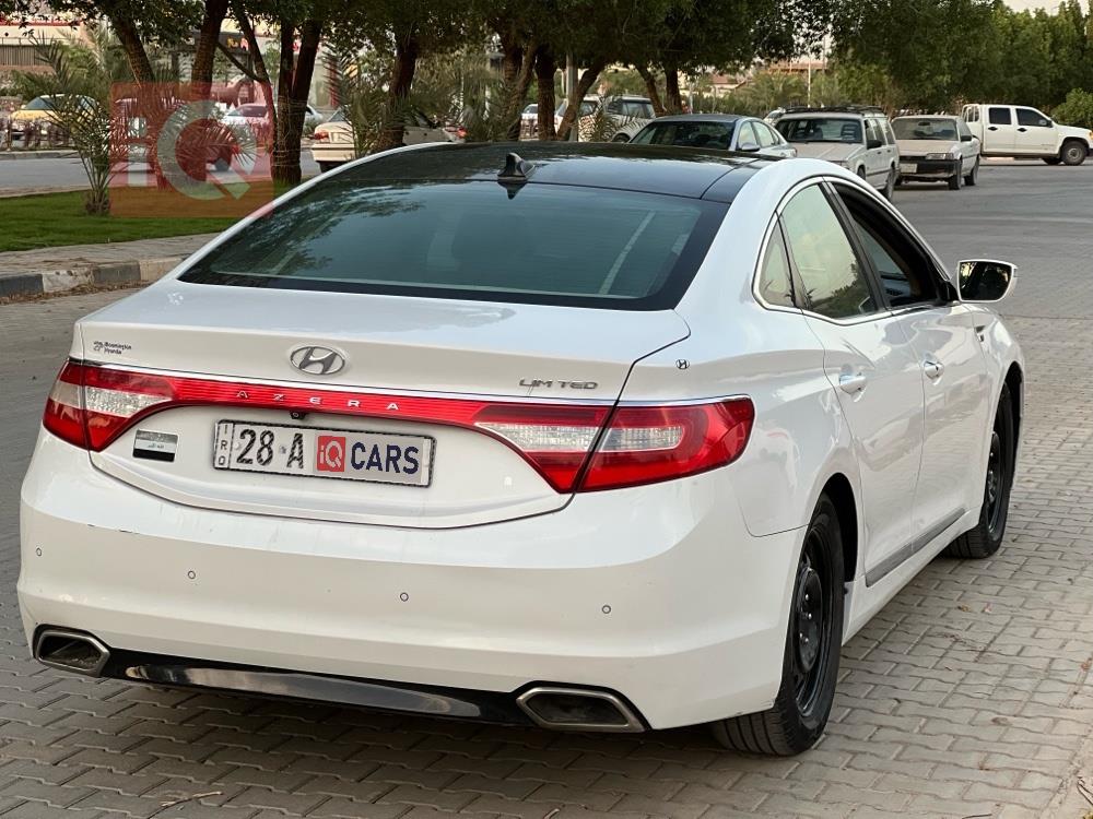 هيونداي أزيرا